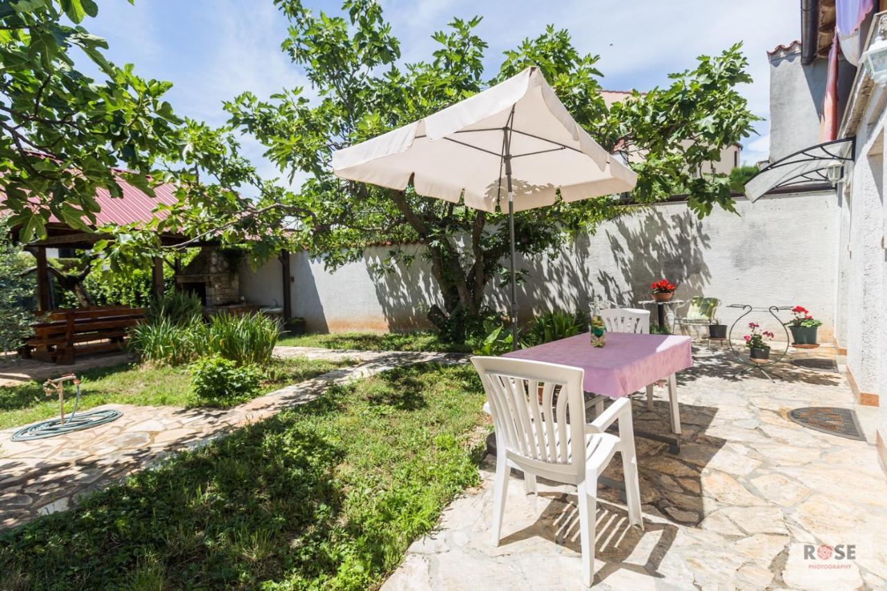 Apartment Laureta Poreč Kültér fotó