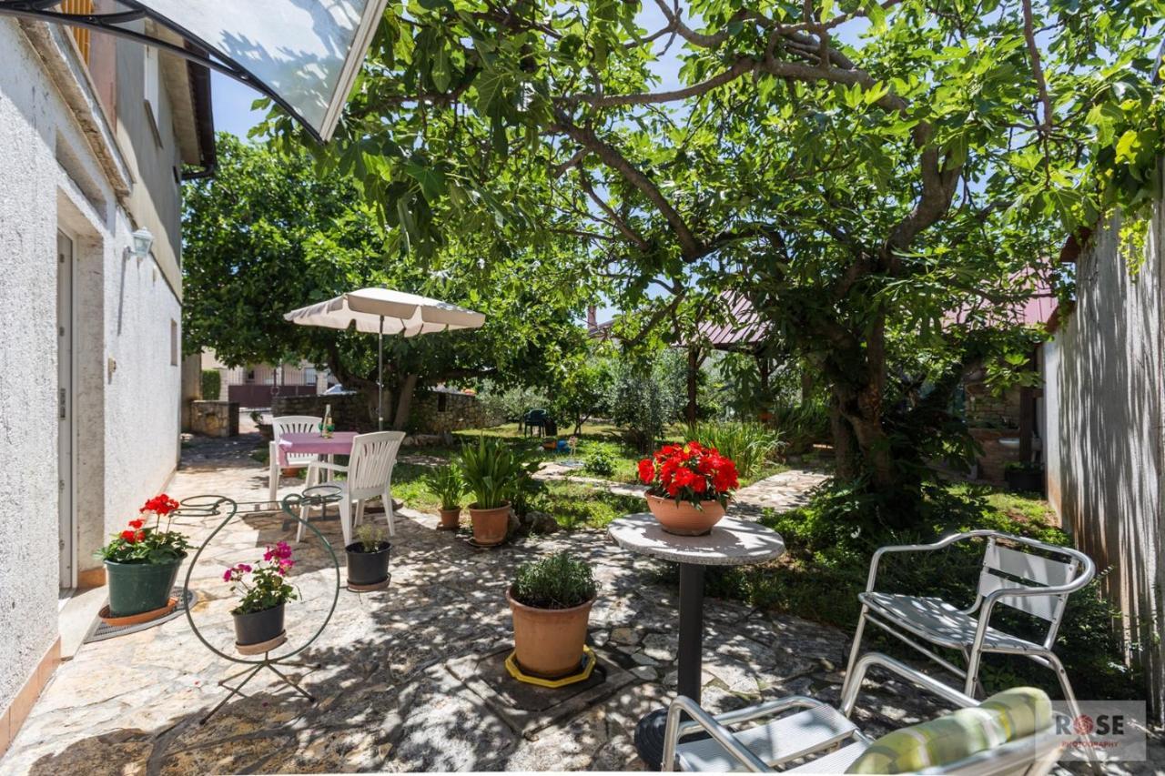 Apartment Laureta Poreč Szoba fotó